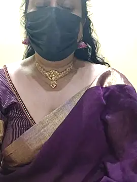 Snapshot of rekha_naier chatting on March 2, 10:27 pm rekha naier online show from March 2, 10:27 pm