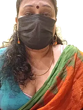 Snapshot of rekha_naier chatting on March 7, 11:18 am rekha naier online show from March 7, 11:18 am