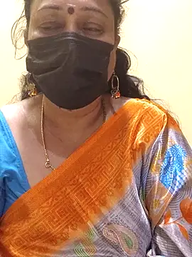 Snapshot of rekha_naier chatting on March 9, 12:31 am rekha naier online show from March 9, 12:31 am