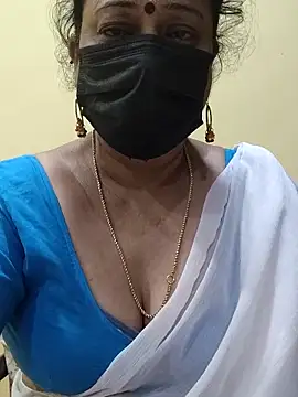 Snapshot of rekha_naier chatting on March 10, 5:11 am rekha naier online show from March 10, 5:11 am