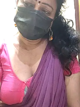 Snapshot of rekha_naier chatting on March 13, 11:27 pm rekha naier online show from March 13, 11:27 pm