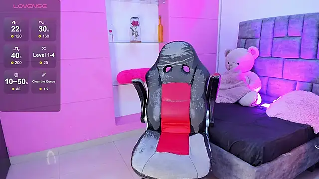 jisoo   online show from September 25, 3:38 pm