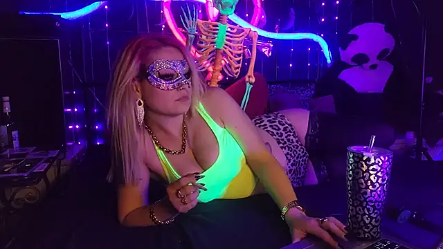 anonymouszN online show from September 24, 8:45 pm