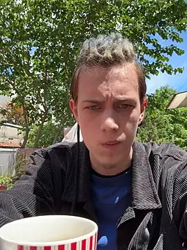 Den BlueXx online show from October 30, 3:57 pm