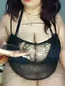 Snapshot of Farawla_elgmda chatting on January 28, 12:32 pm Farawla elgmda online show from January 28, 12:32 pm