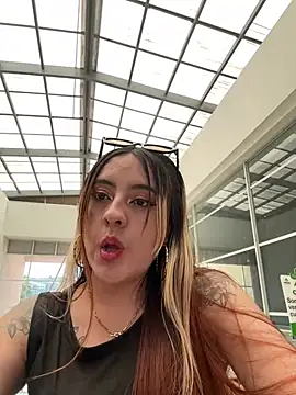 SarahXRusso online show from January 26, 5:02 pm