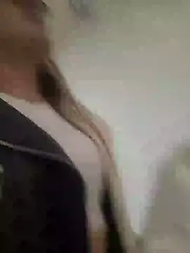 SarahXRusso online show from January 30, 9:36 pm