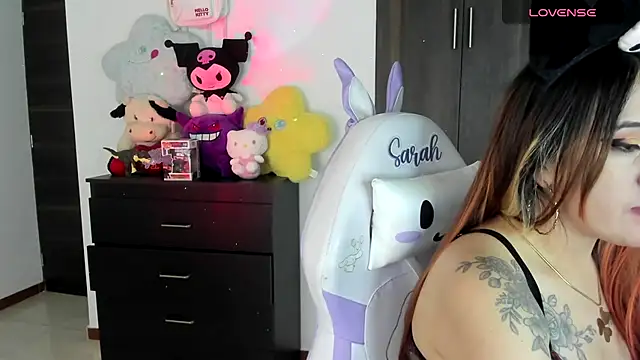 SarahXRusso online show from March 4, 3:22 am