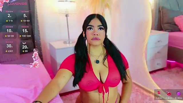 AllissonJames online show from December 5, 12:47 pm