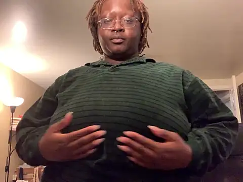 BigKittyRaven online show from December 12, 8:21 pm