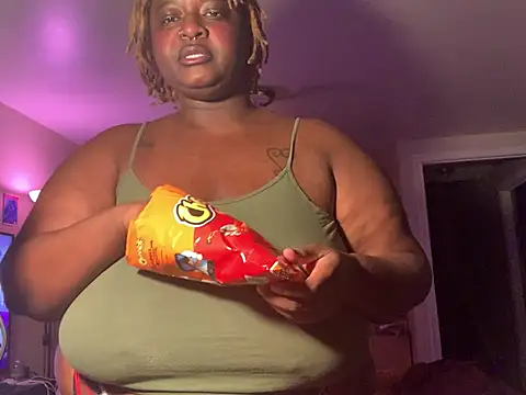 BigKittyRaven online show from January 11, 10:40 pm