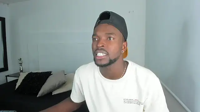 Dylan Taylor online show from January 11, 3:44 am