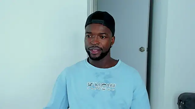 Dylan Taylor online show from October 30, 4:36 am