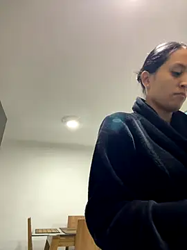 ellie mcdonald online show from November 23, 12:10 am