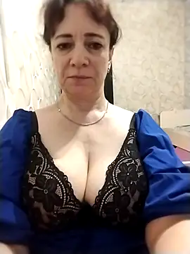 Snapshot of Lorrain_Dorrie chatting on February 12, 5:26 am Lorrain Dorrie online show from February 12, 5:26 am