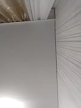 Snapshot of Lorrain_Dorrie chatting on December 5, 6:22 am Lorrain Dorrie online show from December 5, 6:22 am