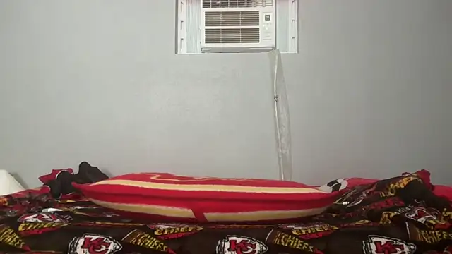 Snapshot of skarfosbabes69 chatting on October 1, 12:16 am skarfosbabes69 online show from October 1, 12:16 am