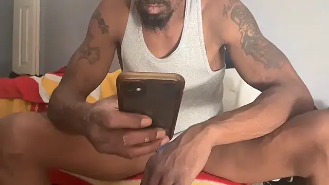 Snapshot of skarfosbabes69 chatting on October 8, 11:02 pm skarfosbabes69 online show from October 8, 11:02 pm