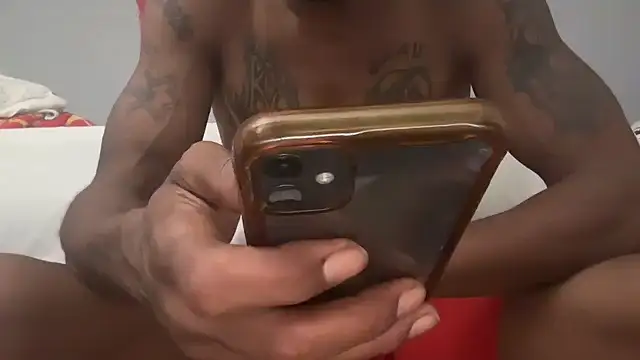 Snapshot of skarfosbabes69 chatting on October 11, 4:12 am skarfosbabes69 online show from October 11, 4:12 am