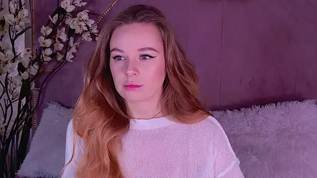 Snapshot of BeatriceEsmont chatting on December 16, 8:25 pm BeatriceEsmont online show from December 16, 8:25 pm