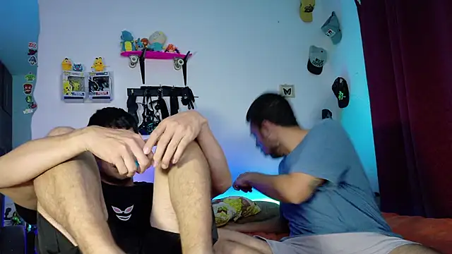 Nymphobuddies online show from March 21, 9:40 pm