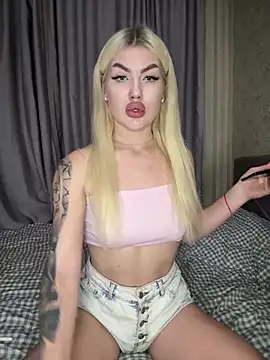 Snapshot of Cute_Barbieee_ chatting on December 22, 11:52 pm Cute Barbieee online show from December 22, 11:52 pm