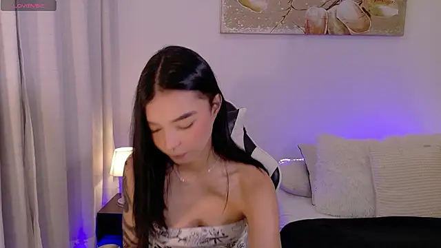 Snapshot of AnabelWolf chatting on June 1, 4:09 pm AnabelWolf online show from June 1, 4:09 pm