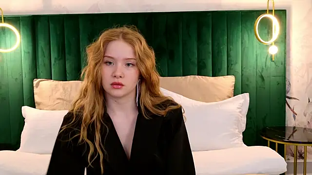 MichelleReid online show from February 6, 10:04 am