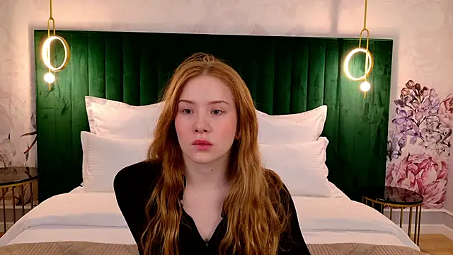 MichelleReid online show from February 19, 1:18 am