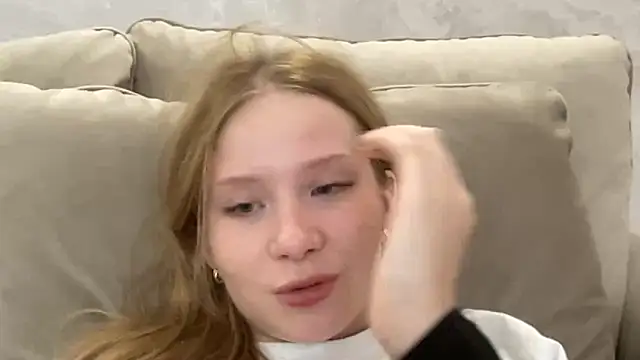 MichelleReid online show from September 16, 6:31 pm