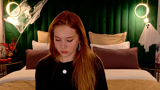 MichelleReid online show from October 27, 3:10 am