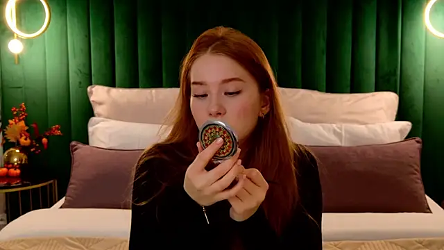 MichelleReid online show from November 5, 3:06 am