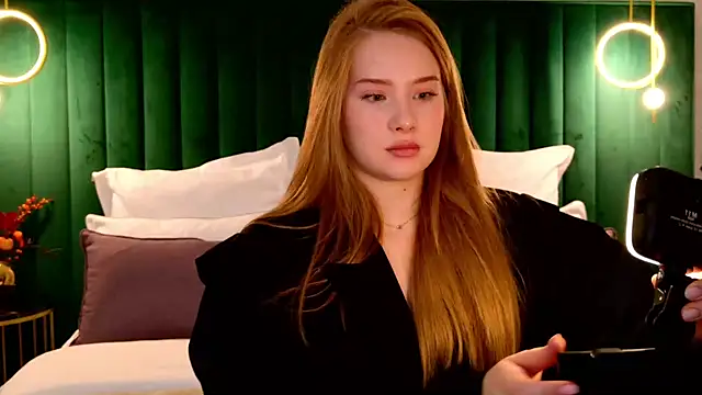 MichelleReid online show from November 12, 2:45 am