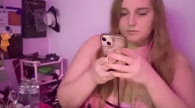 thickgingergoddess online show from December 18, 1:26 am