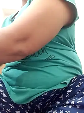 Snapshot of KEEP536 chatting on December 4, 5:06 am KEEP536 online show from December 4, 5:06 am