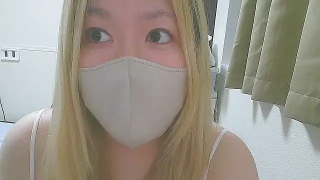 Remi official online show from November 2, 6:32 pm