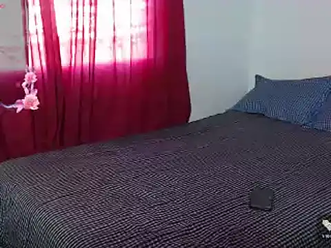 Snapshot of sofi_bronw chatting on December 20, 12:16 pm sofi bronw online show from December 20, 12:16 pm