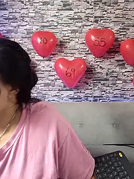 Snapshot of sofi_bronw chatting on February 14, 5:14 pm sofi bronw online show from February 14, 5:14 pm