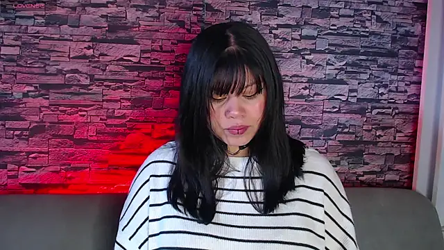 Snapshot of sofi_bronw chatting on March 15, 2:34 pm sofi bronw online show from March 15, 2:34 pm