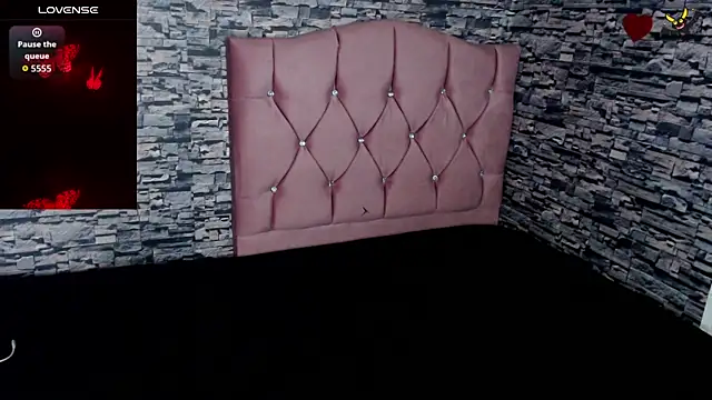 Snapshot of sofi_bronw chatting on September 20, 5:08 am sofi bronw online show from September 20, 5:08 am