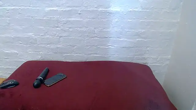 Snapshot of LolaTwerksXX chatting on September 24, 11:13 am LolaTwerksXX online show from September 24, 11:13 am