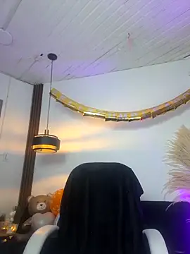 Snapshot of salome_drasin chatting on October 17, 5:21 am salome drasin online show from October 17, 5:21 am