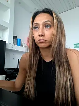 Snapshot of salome_drasin chatting on November 14, 3:00 pm salome drasin online show from November 14, 3:00 pm