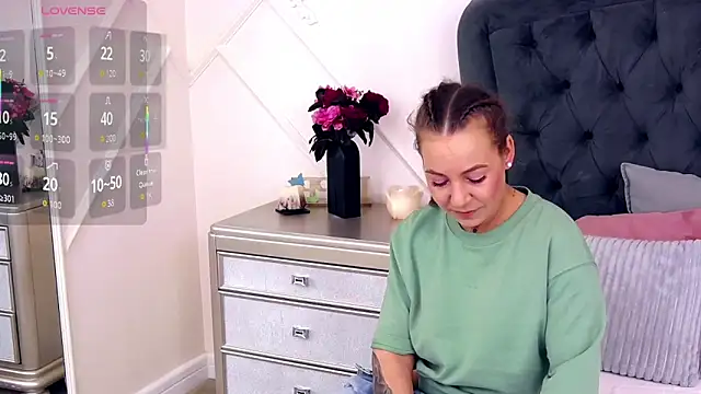 Snapshot of KatyNolan chatting on March 19, 1:04 pm KatyNolan online show from March 19, 1:04 pm