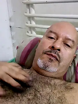 Juan 45 online show from May 19, 1:39 pm