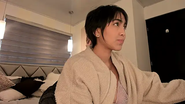 im Luucy online show from January 18, 12:36 pm