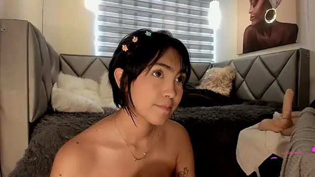 im Luucy online show from March 17, 12:14 pm
