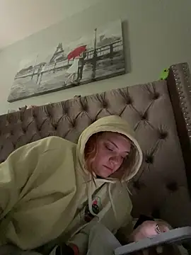 tayweird online show from January 31, 4:06 pm