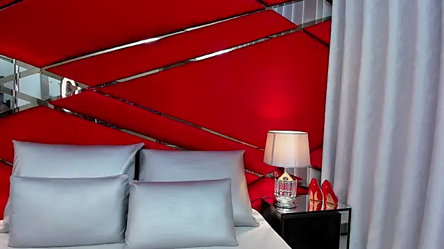 Snapshot of AdeleGray chatting on January 13, 5:44 pm AdeleGray online show from January 13, 5:44 pm