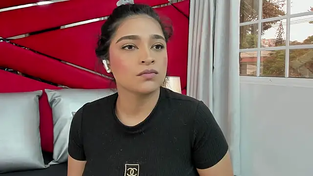 Snapshot of AdeleGray chatting on February 3, 12:03 pm AdeleGray online show from February 3, 12:03 pm